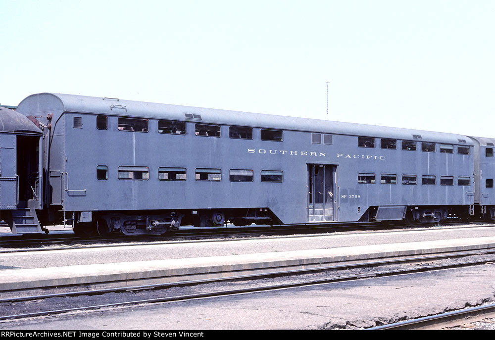 Southern Pacific gallery commuter car #3708